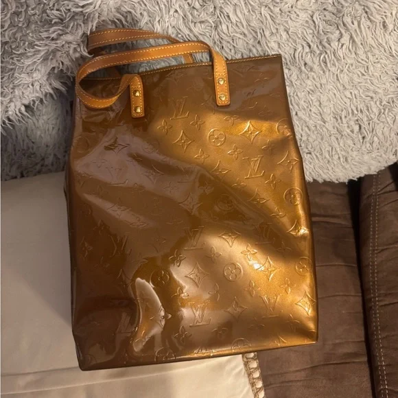 Louis Vuitton Gold Tote Bag - Picture 4 of 11